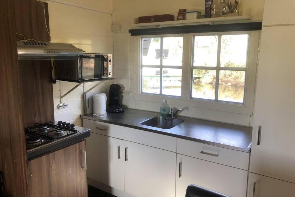 Chalet Blokhut De Vlinder Gelegen Aan Het Pieterpad *